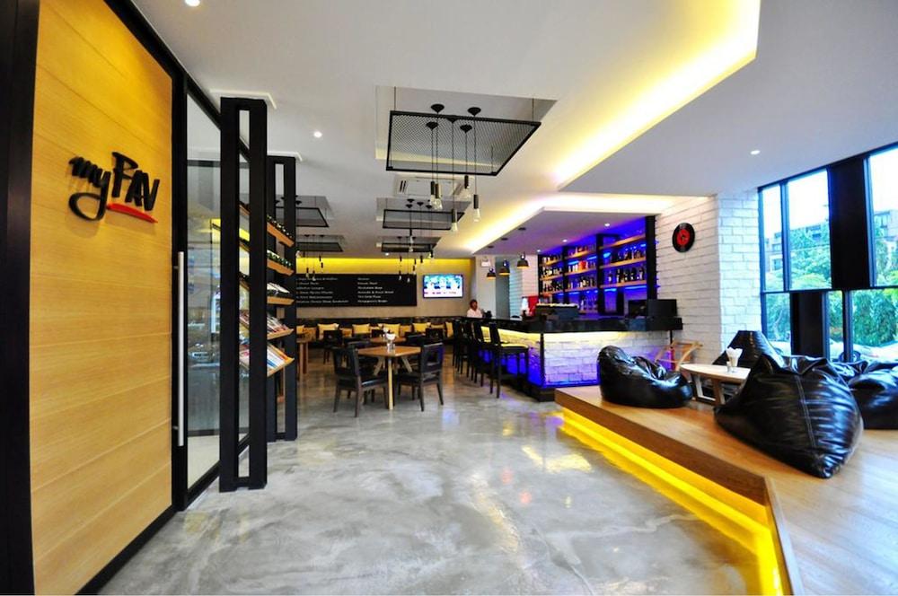 Parinda Hotel Bangkok Exterior foto