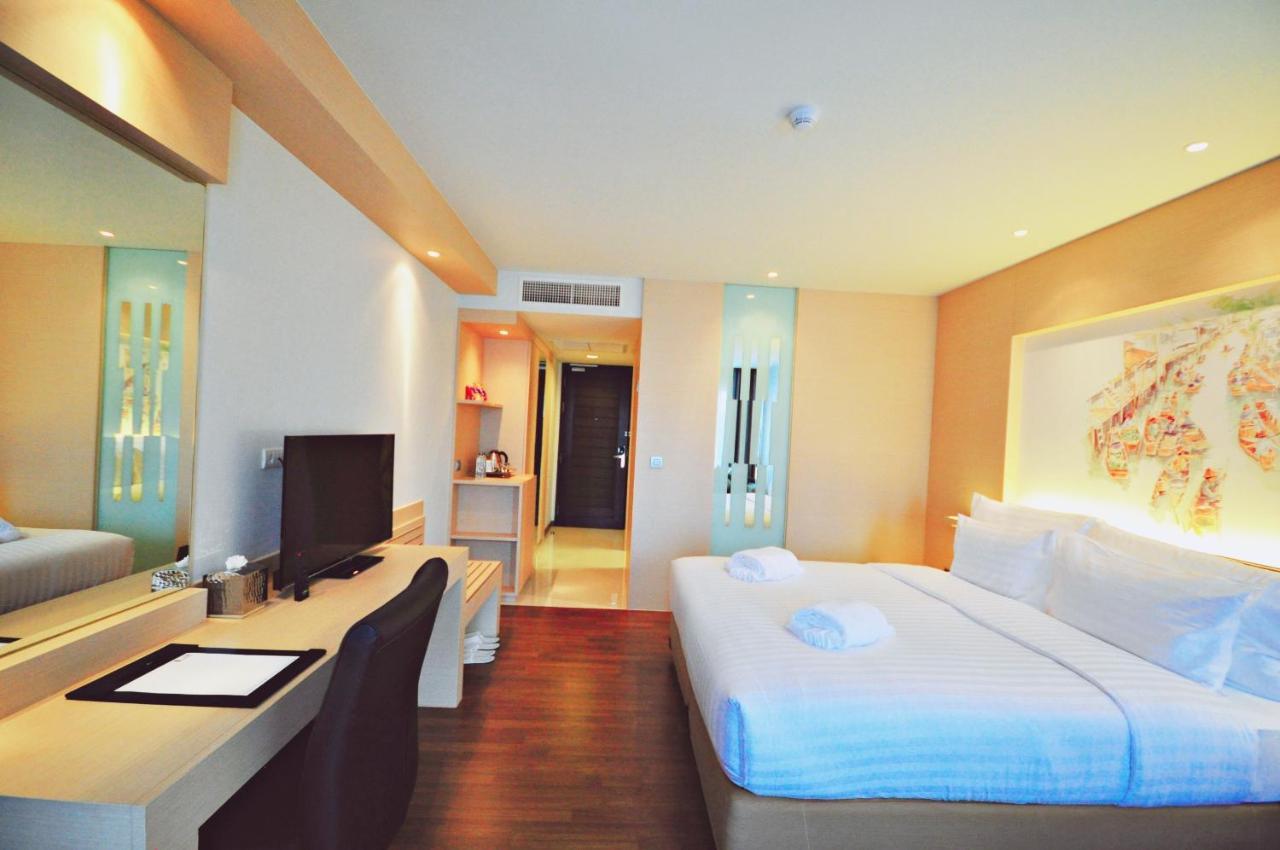 Parinda Hotel Bangkok Exterior foto